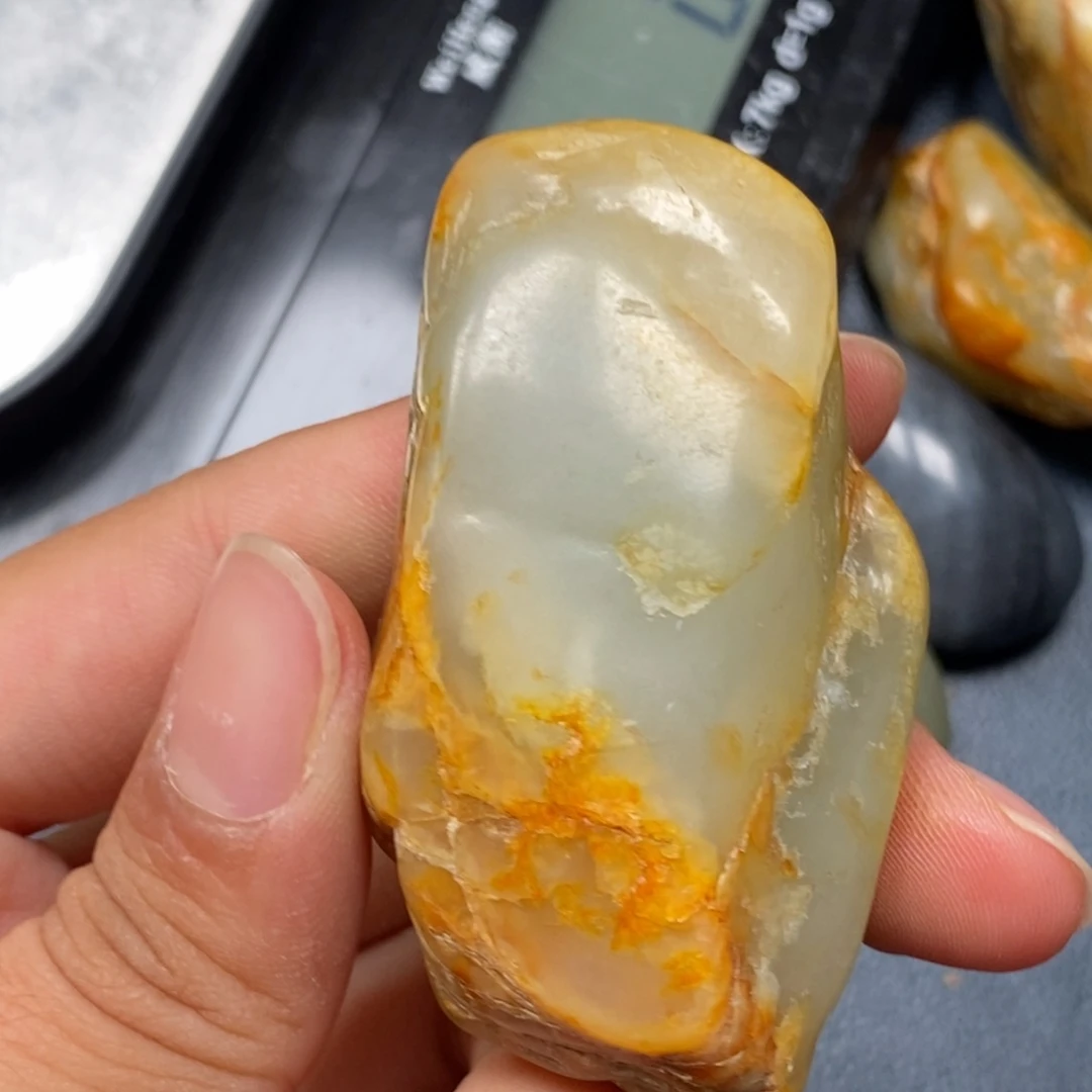 和田玉（糖玉）未镶嵌挂件