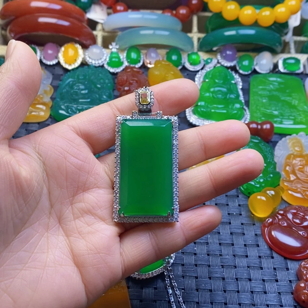 娜***…玛瑙/玉髓合金颈饰