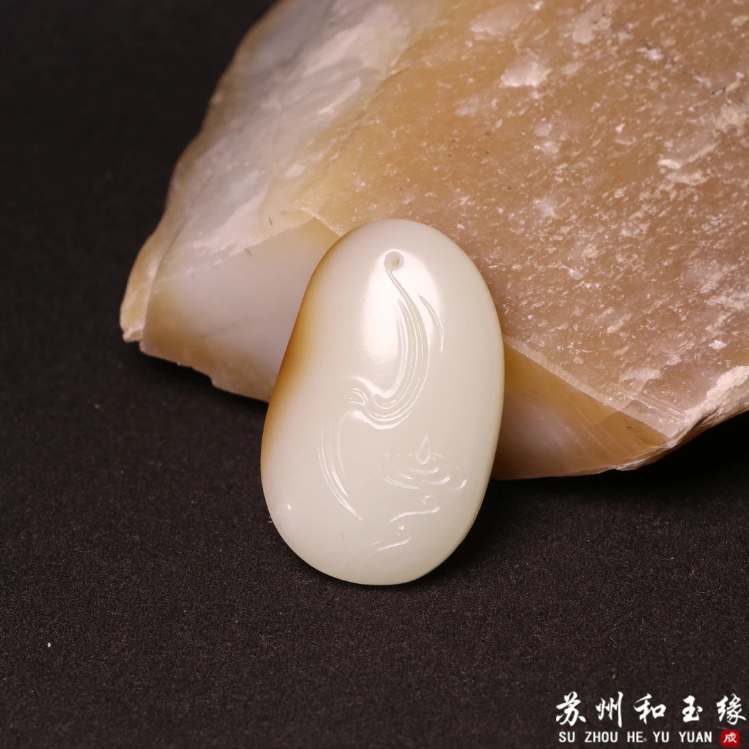 新疆和田玉且末金山糖白风生水起25.8克