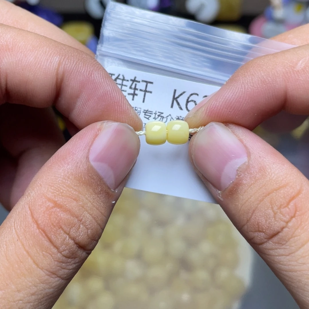未镶嵌琥珀珠宝奇石