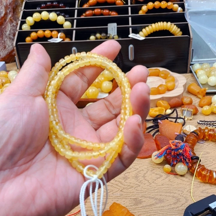 琥珀颈饰未镶嵌手串