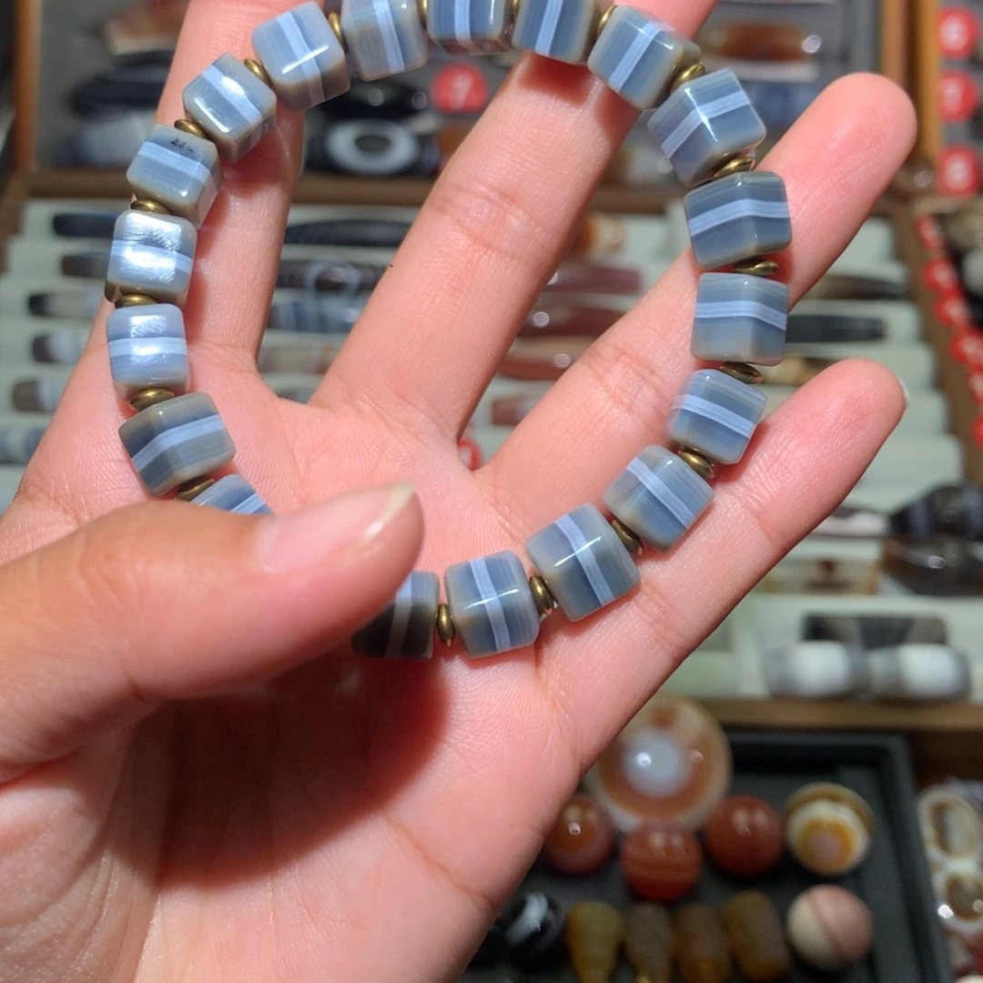 阿***具未镶嵌颈饰玛瑙/玉髓