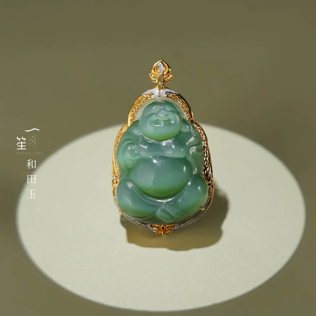 【一笙珠宝】收藏级和田玉高色粉青猫眼逍遥佛吊坠 YS22895