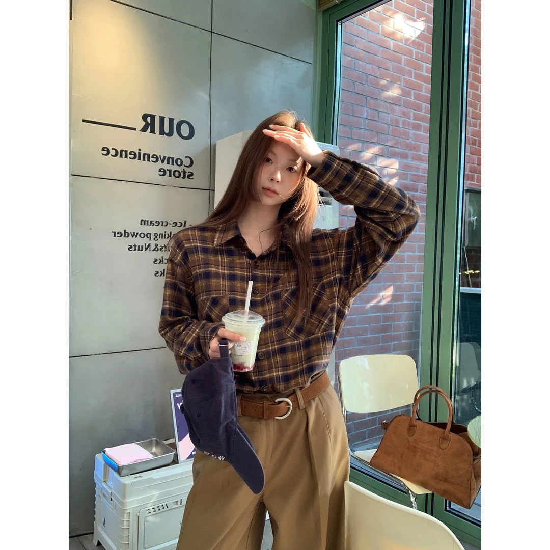 格子衬衫女秋季高级感chic别致上衣法式宽松咖色慵懒风衬衣配腰带