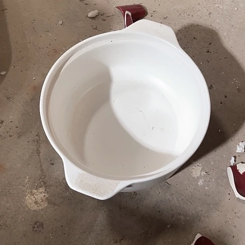 微瑕，不明火，嘴口变形，口径20，高8