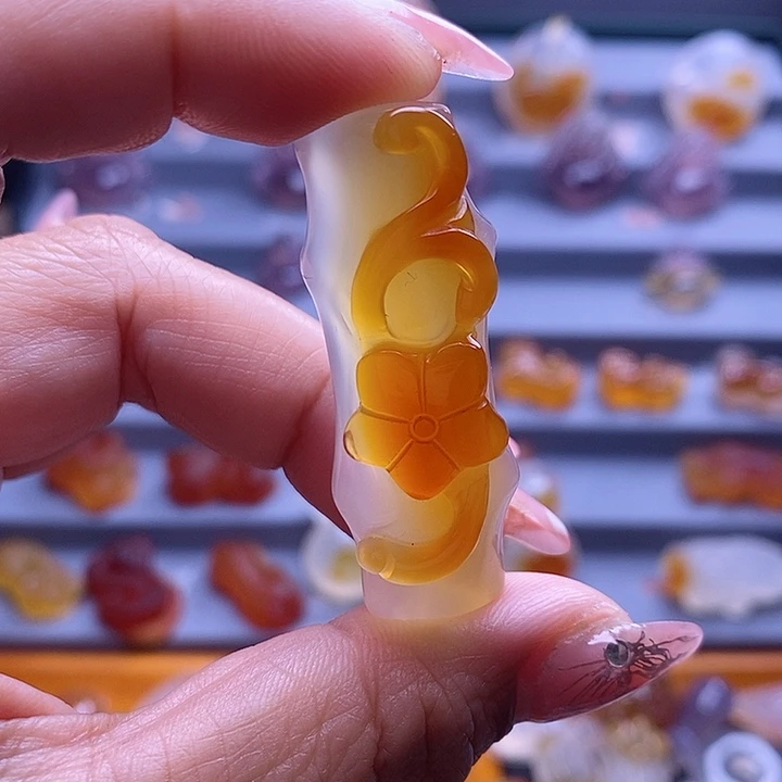 玛瑙/玉髓颈饰未镶嵌