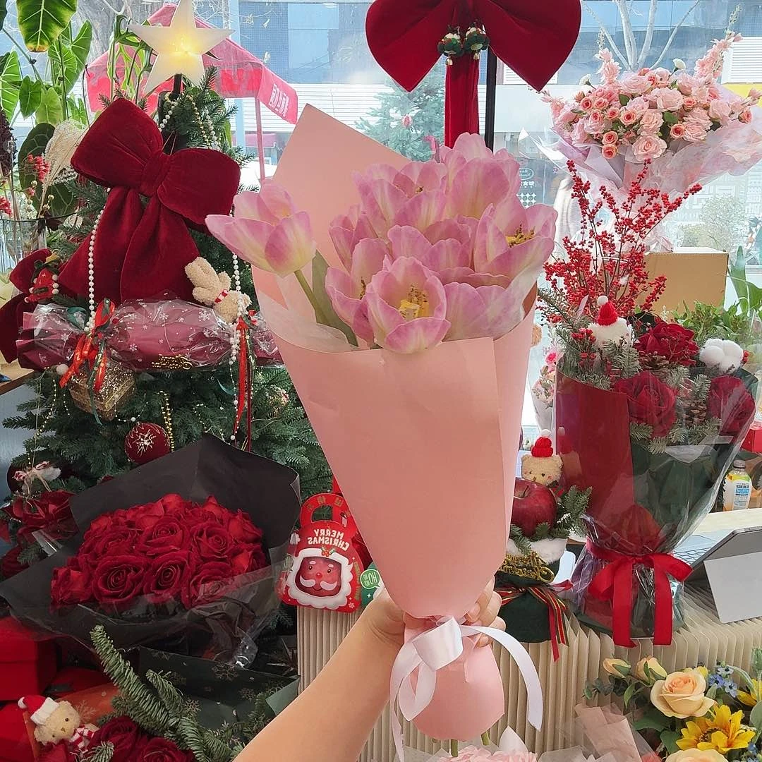 粉郁金香花束见面约会小花束