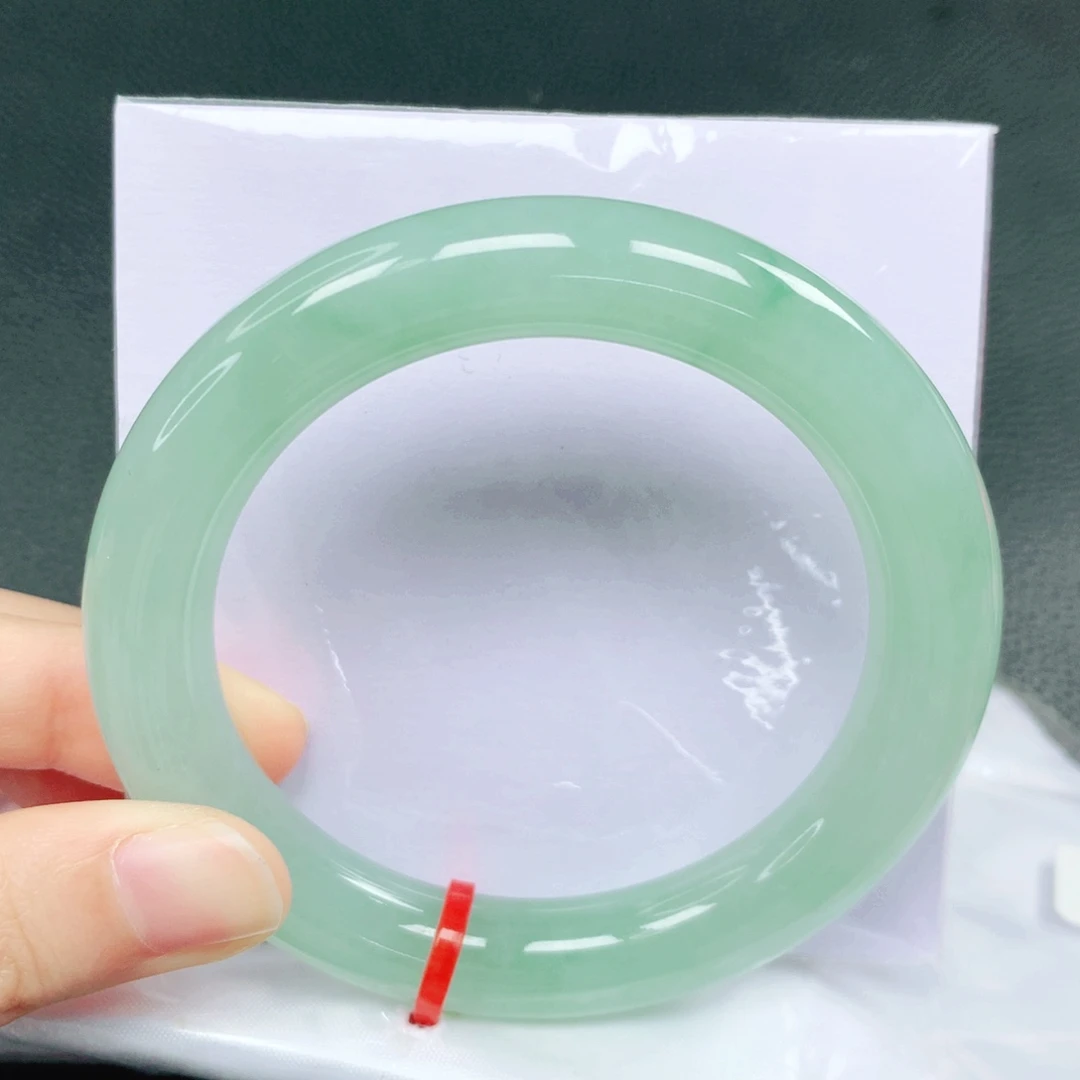 翡翠未镶嵌手镯56圈