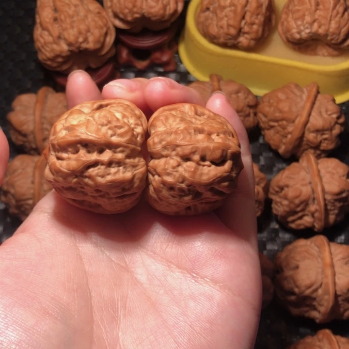 唐***e把件文玩核桃蛤蟆