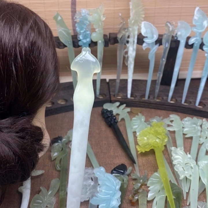 蛇纹石玉未镶嵌发饰