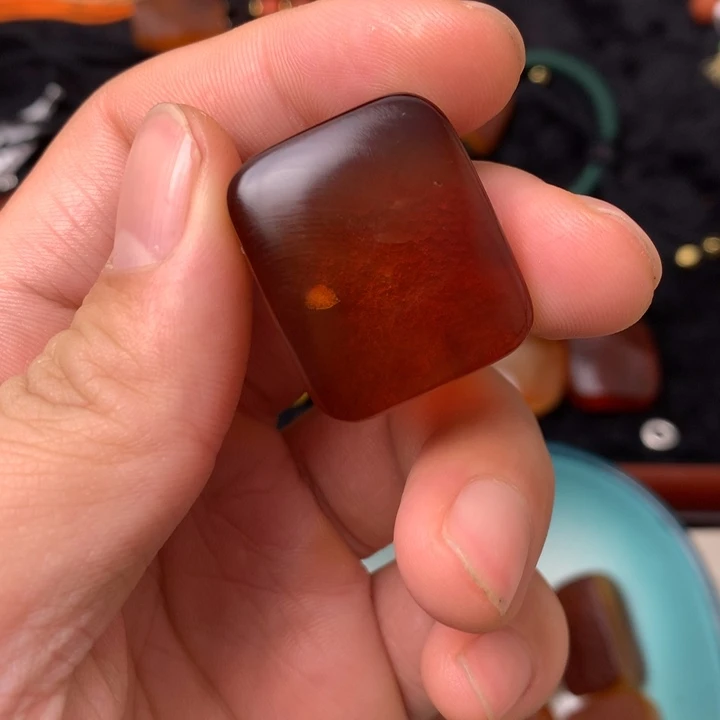 天然原矿切牌吊坠