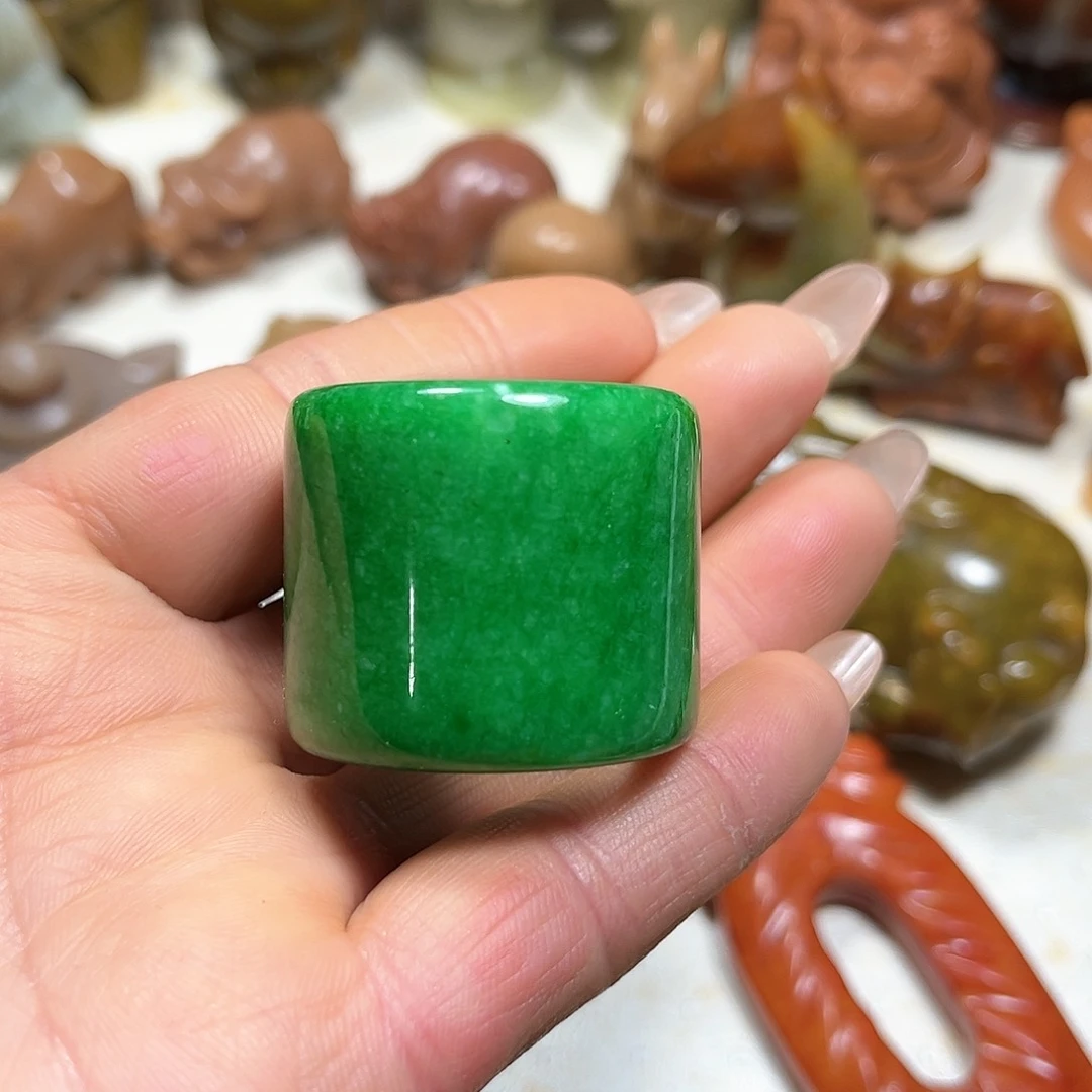 白玉菩提吊坠白玉菩提吊坠