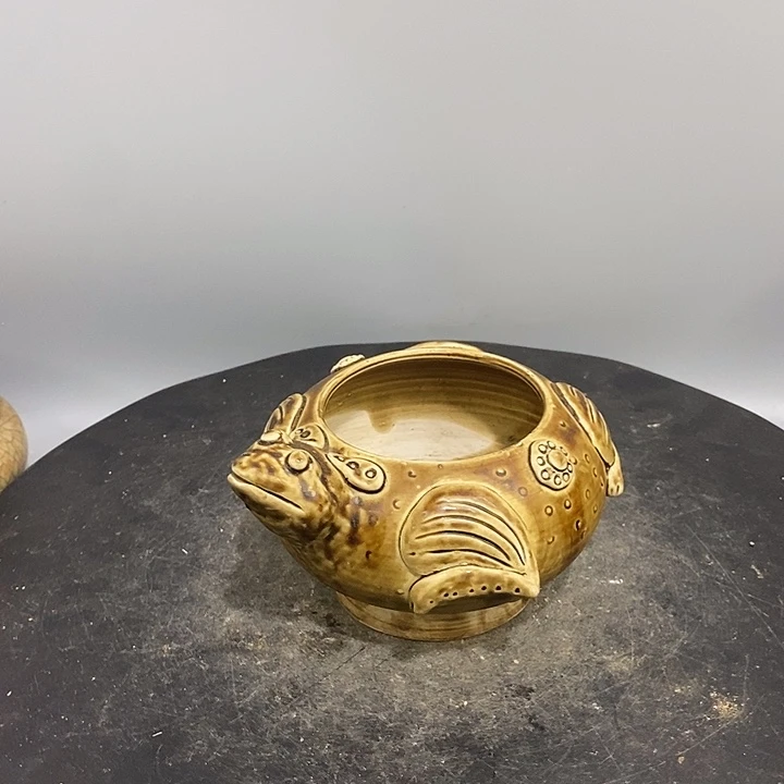 定窑水注造型美观