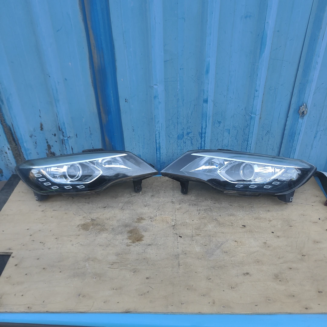 适用于猎豹cs10左前大灯前置照明灯