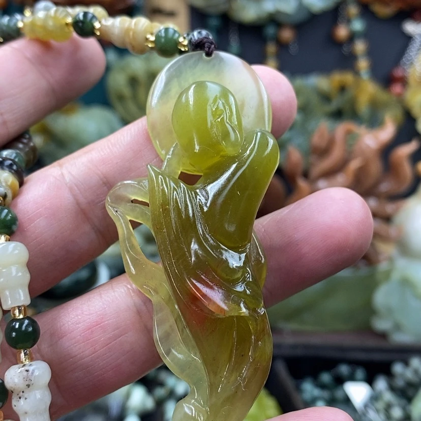 【闪购商品】未镶嵌蛇纹石玉吊坠