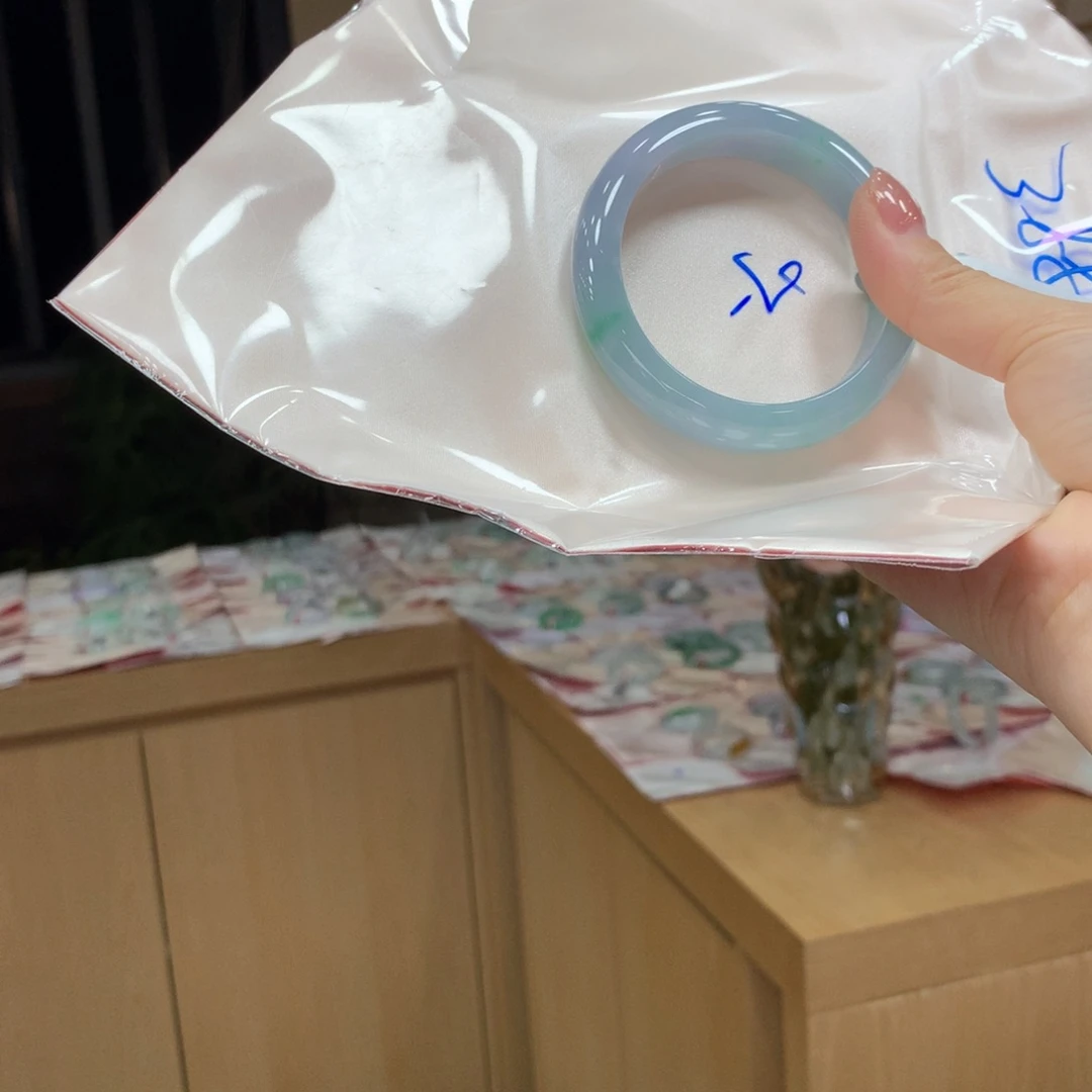 未镶嵌手镯翡翠不退不换