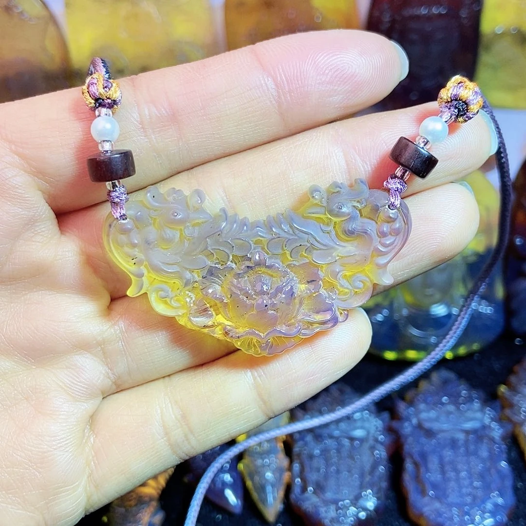 琥珀颈饰未镶嵌凤凰