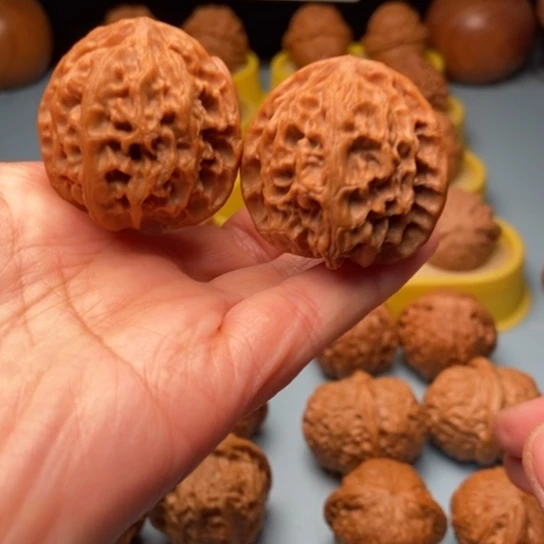 文玩核桃吊坠苹果园精对 37 37