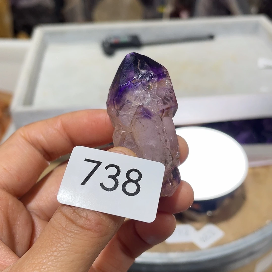 水晶摆件……未镶嵌