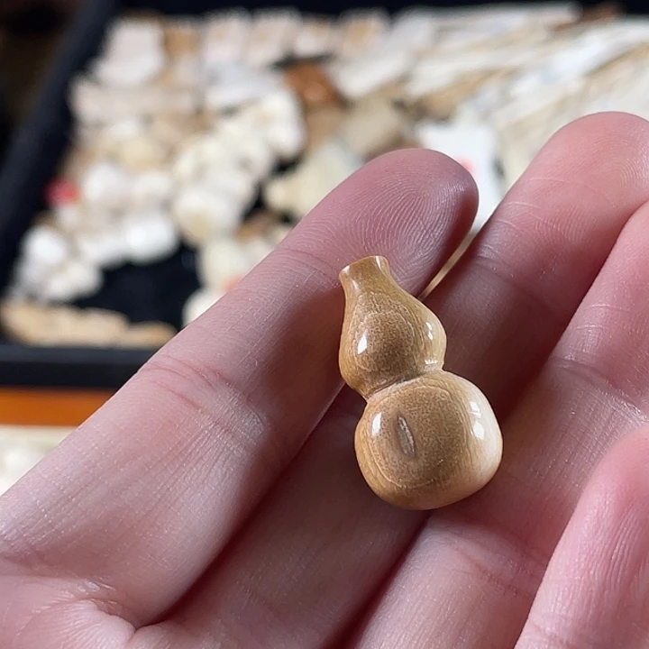 泥塑不打孔联系客服