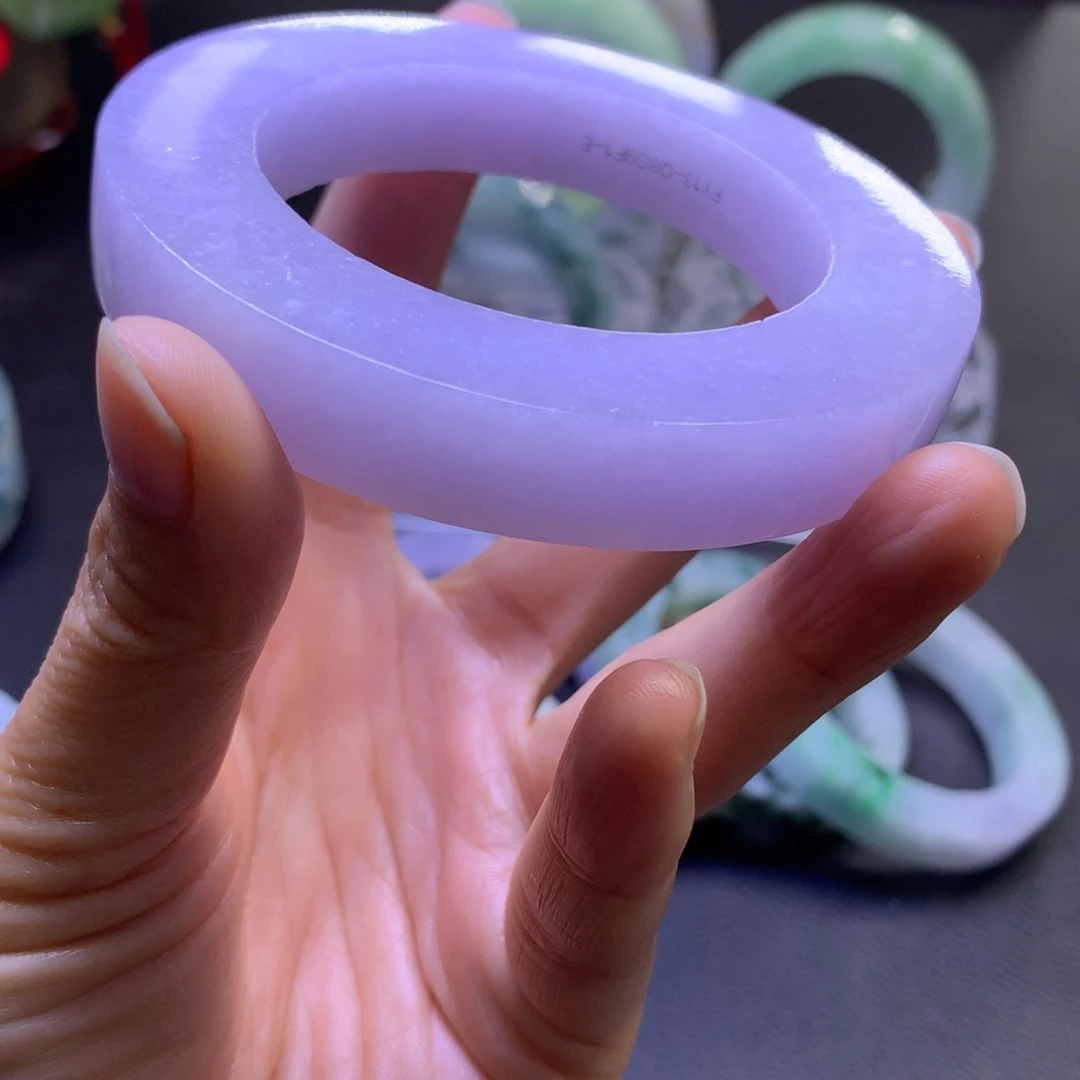 未镶嵌手镯定制翡翠玲****）