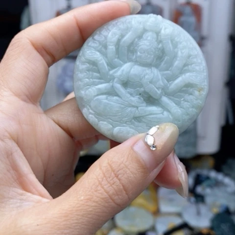 翡翠颈饰未镶嵌翡翠