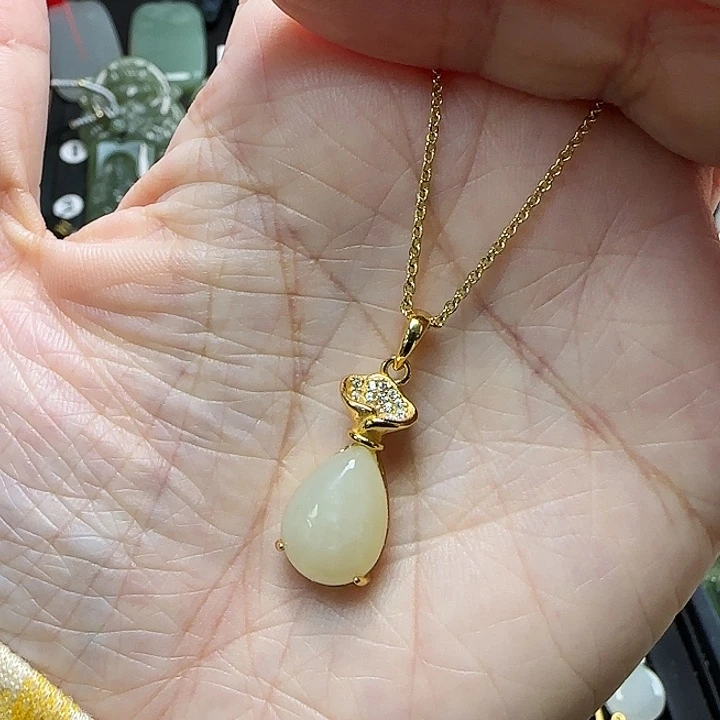 和田玉银S925镶嵌颈饰