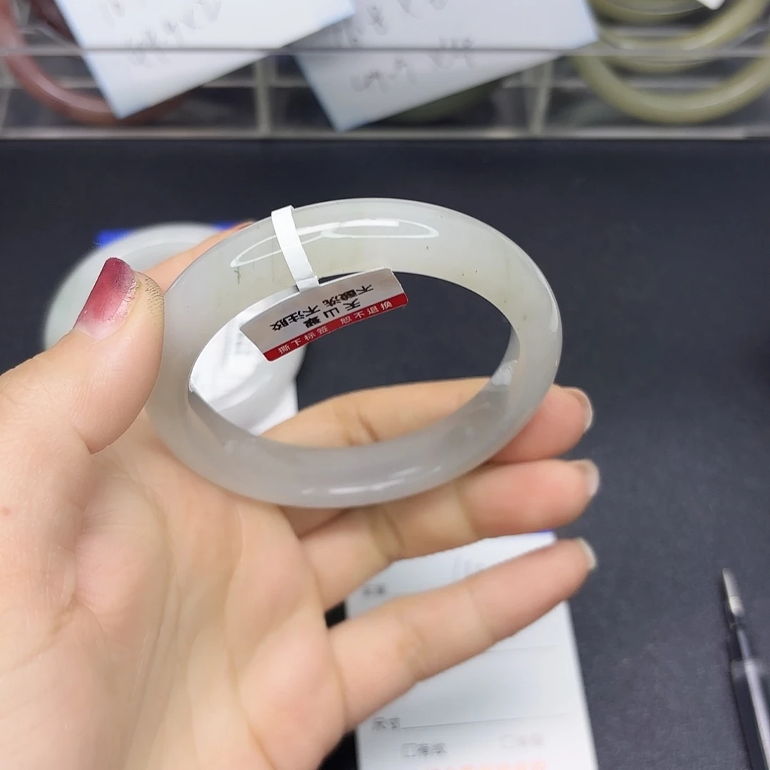 石英质玉未镶嵌手镯14/5655