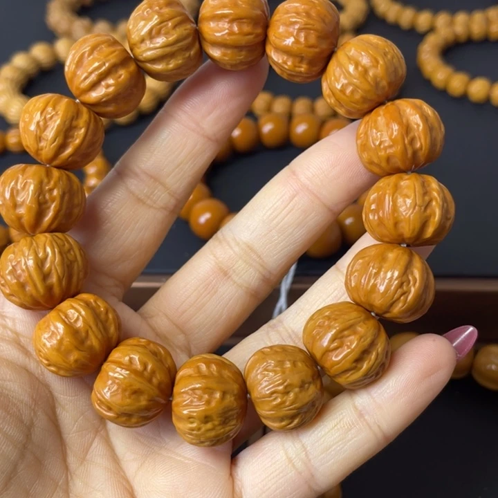 雾***惘猴头核桃吊坠精品