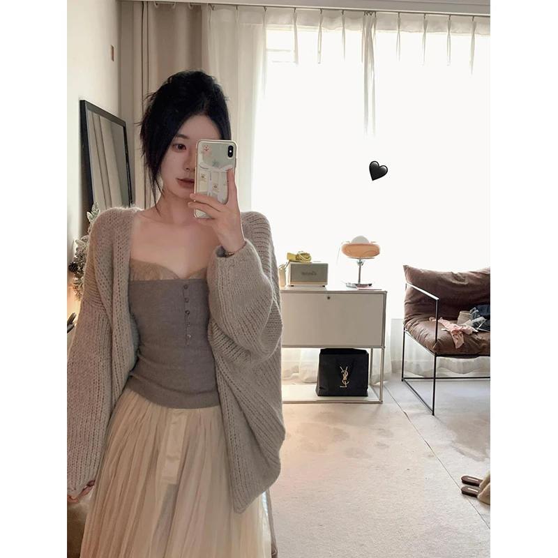 高级感长袖针织开衫上衣女2025年新款温柔慵懒风宽松软糯毛衣外套
