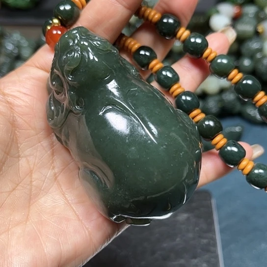 和田玉挂件未镶嵌