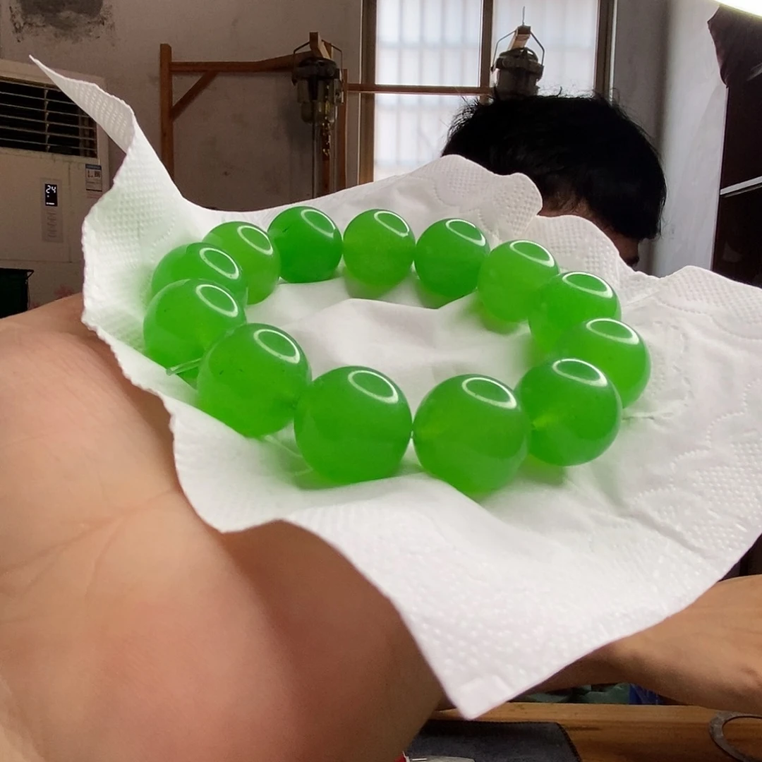 300 缅甸保真珠宝玉石