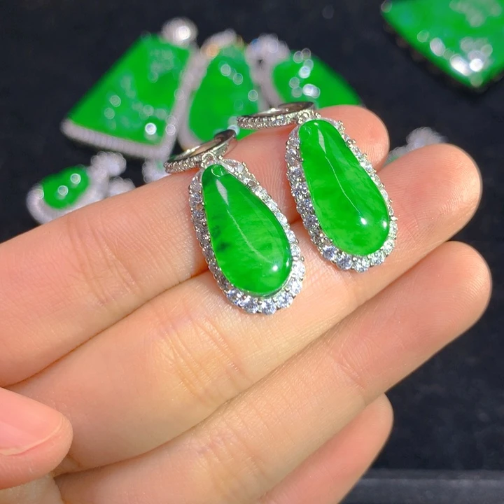 翡翠耳饰银S925镶嵌一对