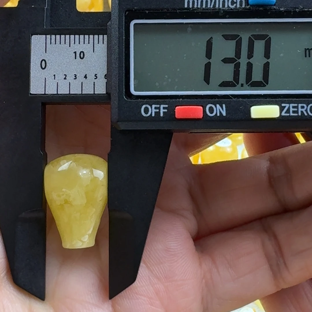 蜜蜡未镶嵌裸石28杂