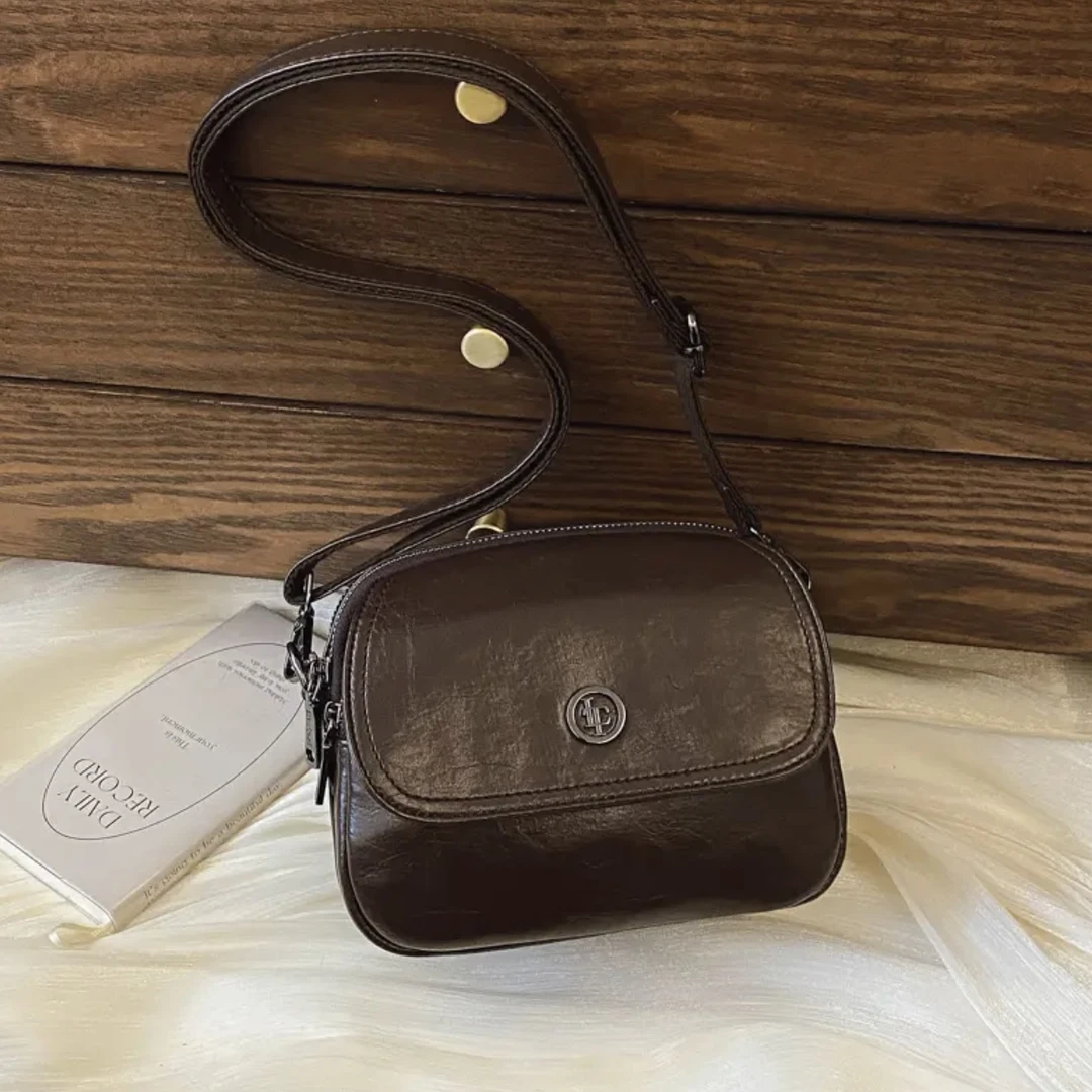 2025新款百搭气质斜挎包四季多隔层大容量软皮单肩包复古休闲女包