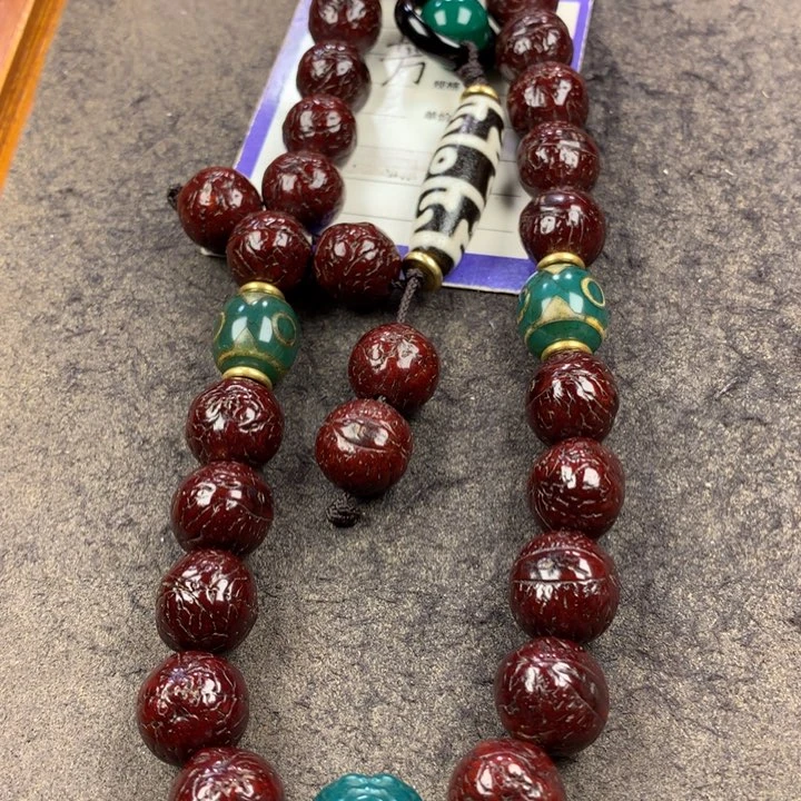 凤眼菩提吊坠手持