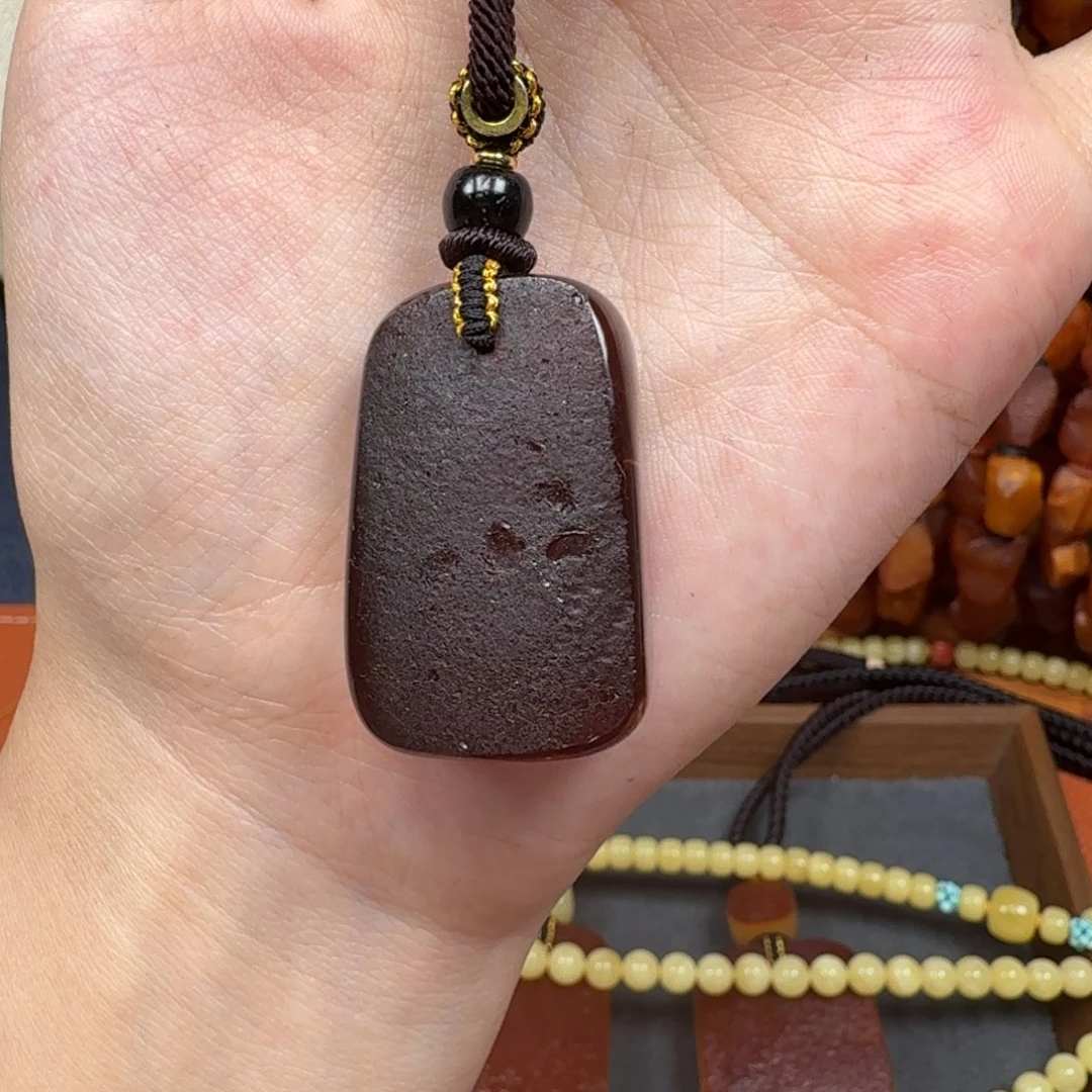 蜜蜡未镶嵌吊坠(赠链)