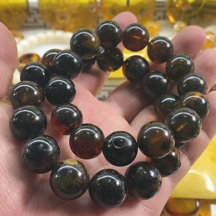 琥珀裸石未镶嵌手串