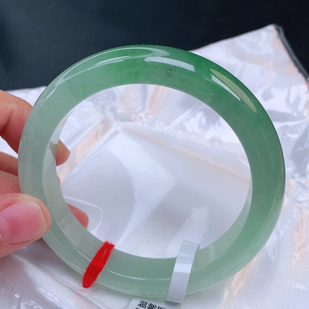 未镶嵌手镯翡翠悠*?翡翠A货手镯227号