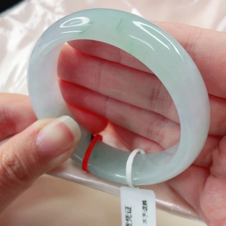 阿***a翡翠未镶嵌手镯53.1圈x599