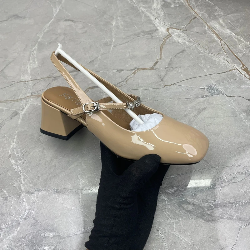 凉鞋女 (牛皮)48082-16（孤品） f区  38码
