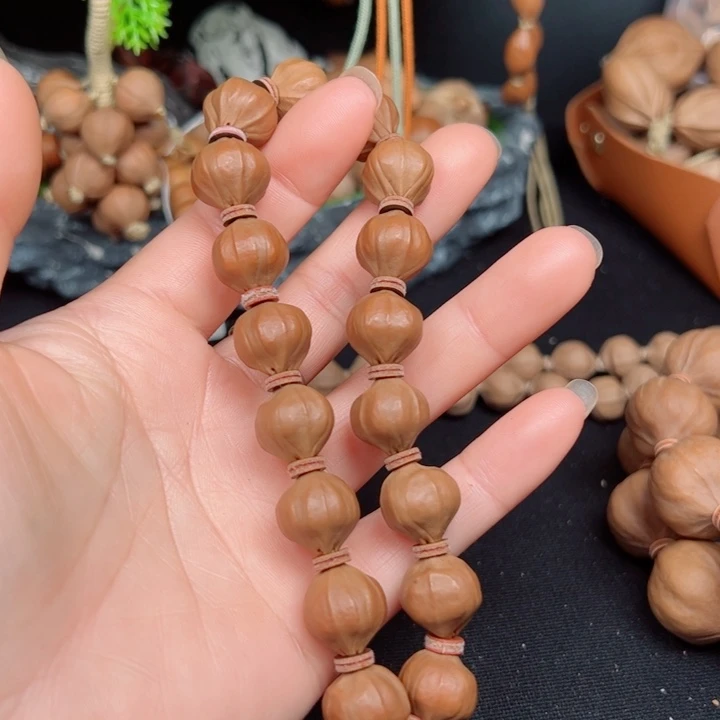 吊坠橄榄核冷*1.3+