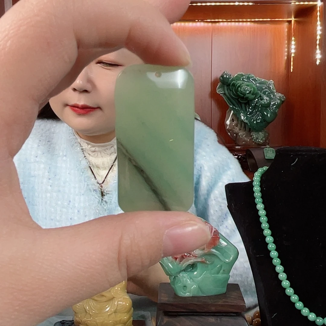 密玉(石英质玉)吊坠未镶嵌