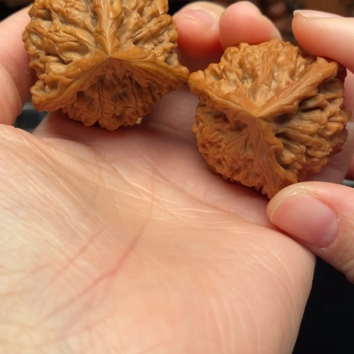 吊坠文玩核桃官帽奔