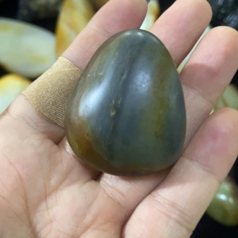 未镶嵌和田玉（糖玉）车挂