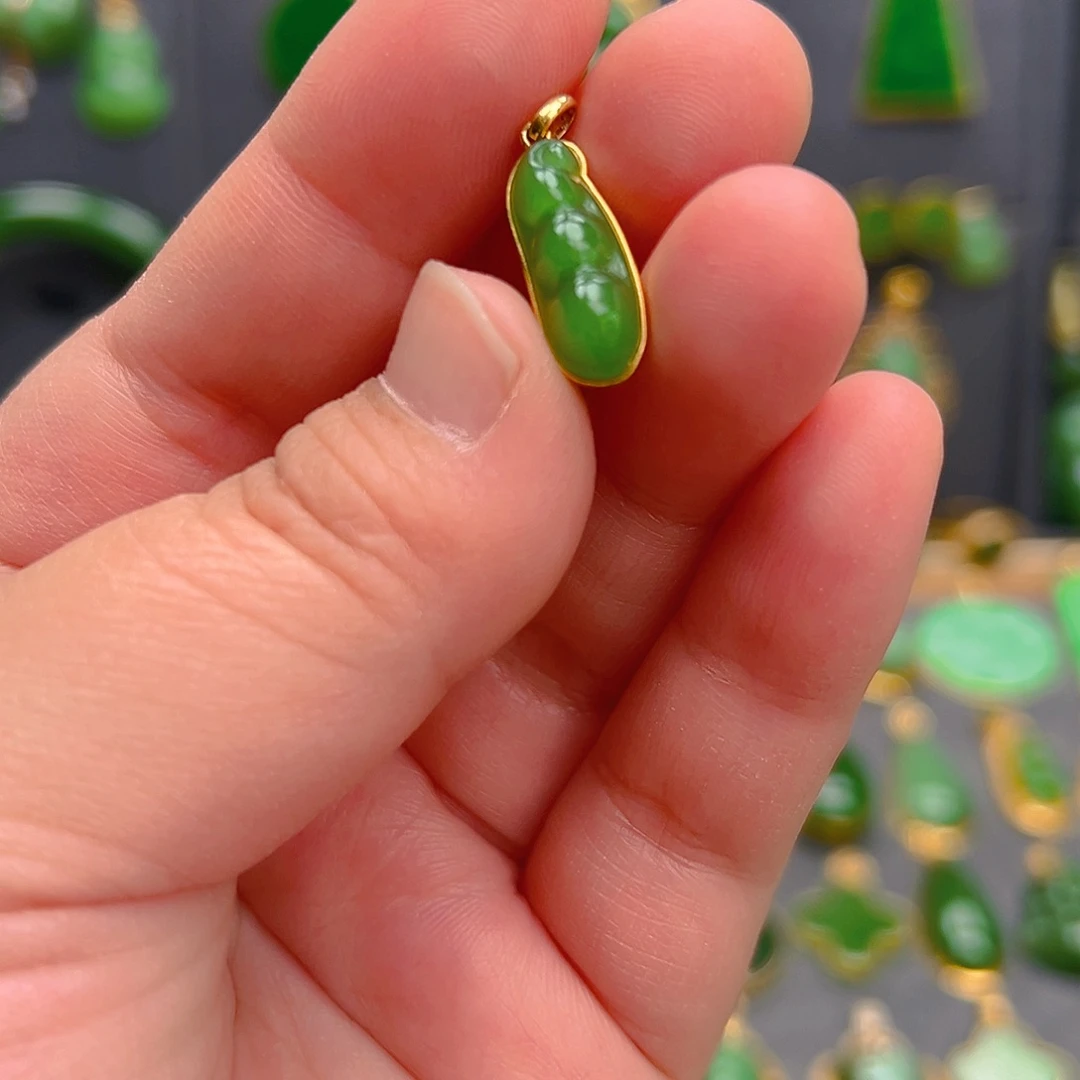 和田玉（碧玉）18K金镶嵌吊坠(不含链)