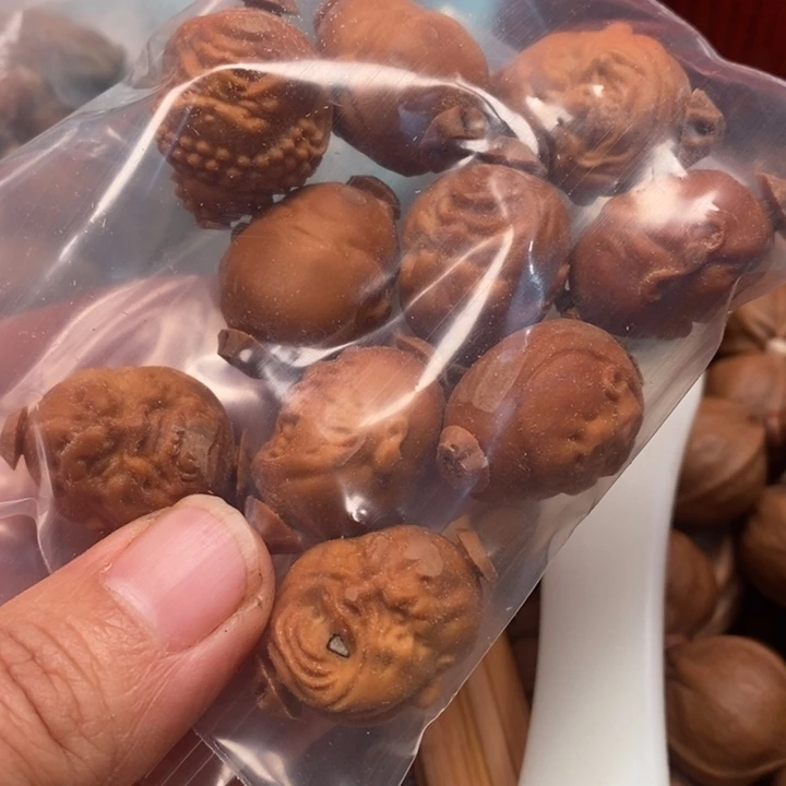 吊坠橄榄核角****鱼