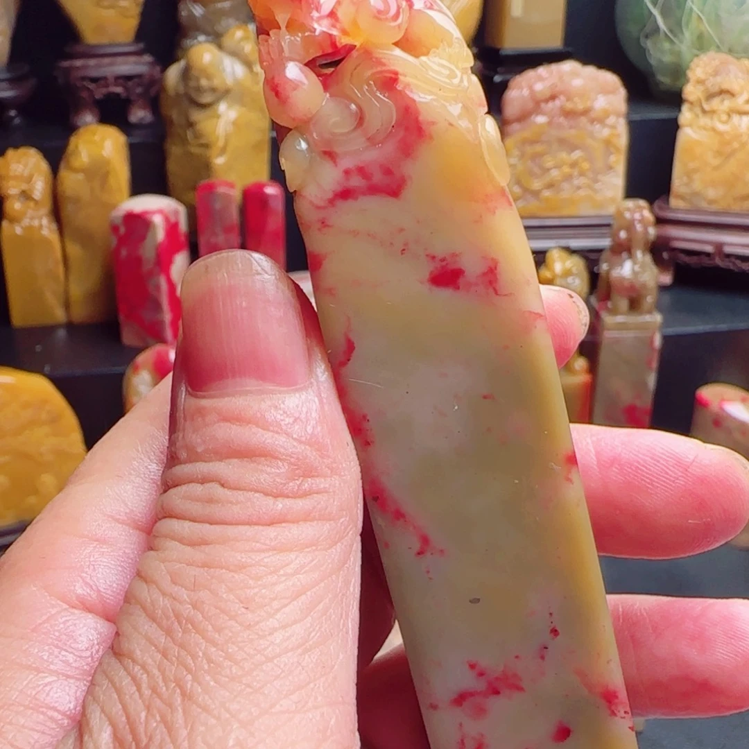 昌化石昌化鸡血石