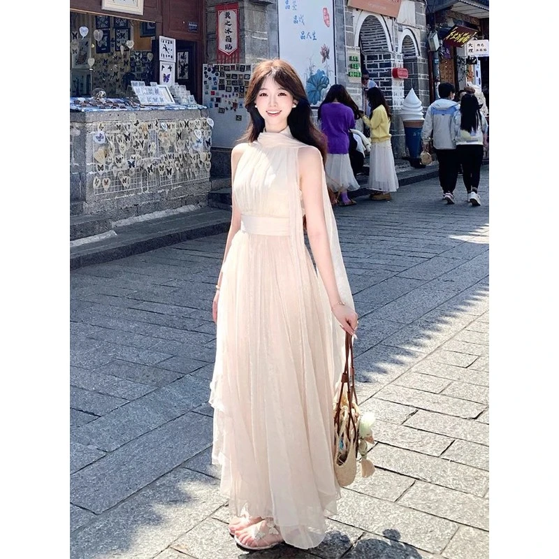 月光女神 夏装新款法式气质飘带无袖挂脖收腰连衣裙高级度假长裙