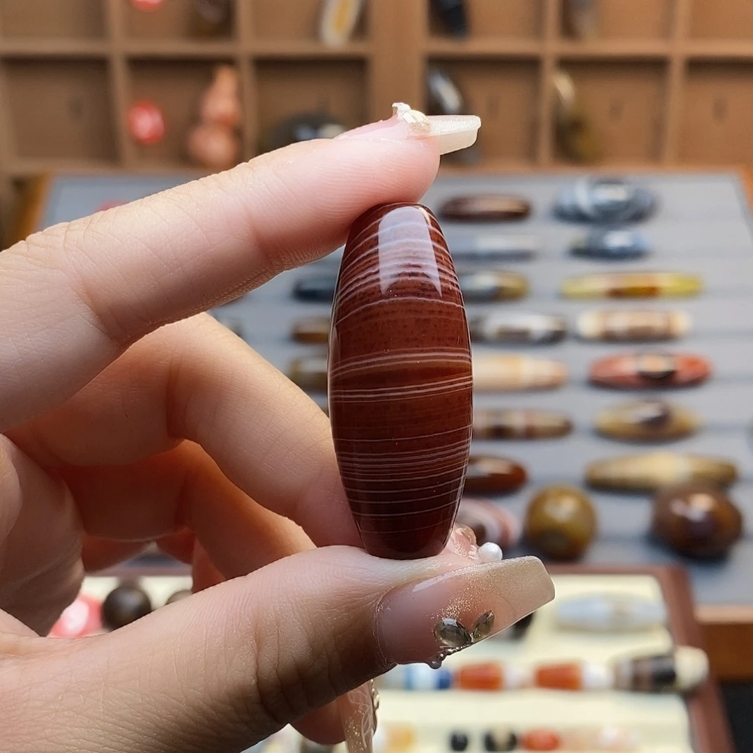 童***虎玛瑙/玉髓颈饰未镶嵌